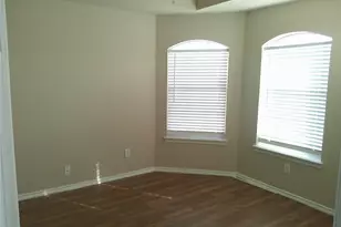 5644 Indian Hill Dr, Arlington, TX 76018 - Photo 3