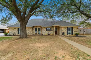 3104 Nottingham Dr, Denton, TX 76209 - Photo 1