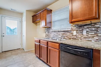 809 E College Street, Princeton, TX 75407 - Photo 5