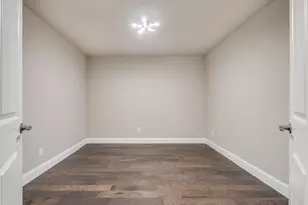 801 Cassandra Ct, Euless, TX 76040 - Photo 7