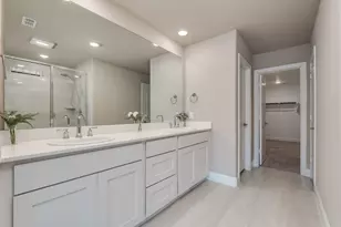 801 Cassandra Ct, Euless, TX 76040 - Photo 29