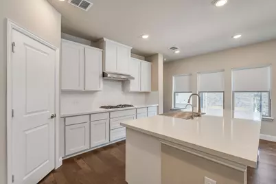 801 Cassandra Court, Euless, TX 76040 - Photo 19