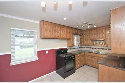 1804 England Road, Arlington, TX 76013 - Photo 7