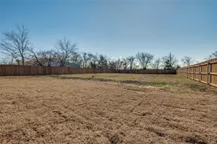 1662 Brookview Dr, Lancaster, TX 75416 - Photo 29