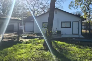 303 Hillcrest St, Mansfield, TX 76063 - Photo 21