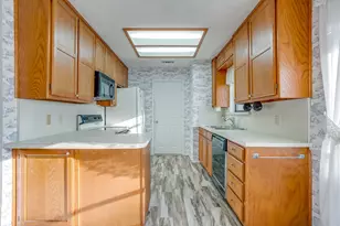 1308 Nueces Ct, Benbrook, TX 76126 - Photo 7