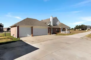 217 Ridge Country Rd, Haslet, TX 76052 - Photo 37
