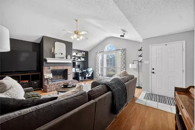 5509 Alta Verde Circle, Arlington, TX 76017 - Photo 5