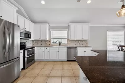 9621 Pinewood, Denton, TX 76207 - Photo 5