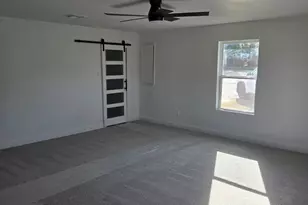 2110 N 06th St, Waco, TX 76708 - Photo 7