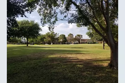 2105 Lavaca Trail, Carrollton, TX 75010 - Photo 29