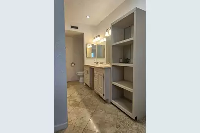 509 Chestnut Drive, Grand Prairie, TX 75052 - Photo 11