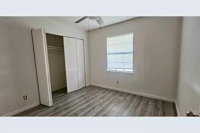 509 Chestnut Drive, Grand Prairie, TX 75052 - Photo 15