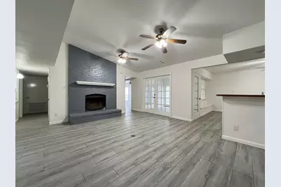 509 Chestnut Drive, Grand Prairie, TX 75052 - Photo 3