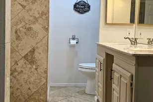 509 Chestnut Dr, Grand Prairie, TX 75052 - Photo 9