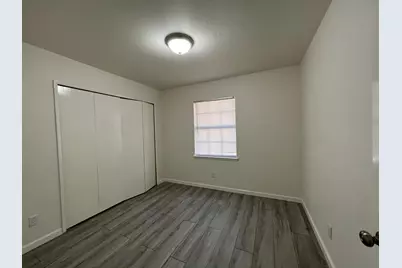 509 Chestnut Drive, Grand Prairie, TX 75052 - Photo 7