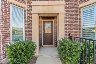 313 N Mill St, Lewisville, TX 75057 - Photo 1