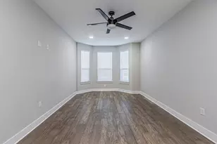 313 N Mill St, Lewisville, TX 75057 - Photo 5