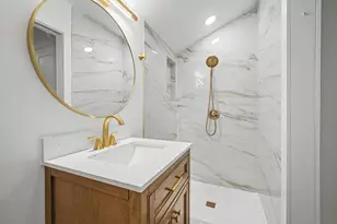 7518 Caillet St, Dallas, TX 75209 - Photo 11