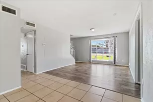 837 S Hampshire St, Saginaw, TX 76179 - Photo 3