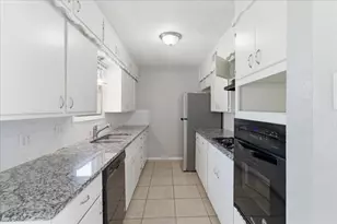 837 S Hampshire St, Saginaw, TX 76179 - Photo 5