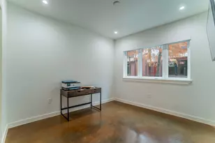 321 College Ave, Fort Worth, TX 76104 - Photo 25