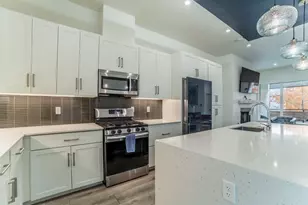 321 College Ave, Fort Worth, TX 76104 - Photo 1