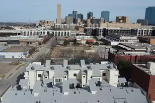 321 College Ave, Fort Worth, TX 76104 - Photo 3