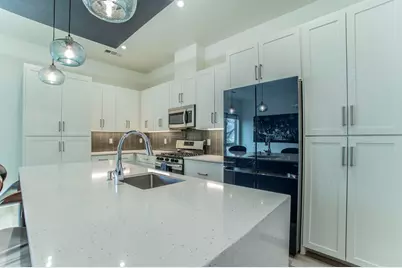 321 College Avenue, Fort Worth, TX 76104 - Photo 9