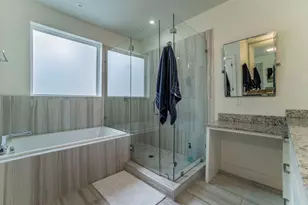 321 College Ave, Fort Worth, TX 76104 - Photo 17