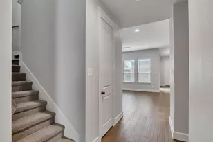 8761 Bridge St, North Richland Hills, TX 76180 - Photo 7