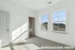 5230 Springlake Pkwy, Haltom City, TX 76117 - Photo 11