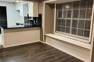 1114 Cherrytree Dr, Arlington, TX 76001 - Photo 5