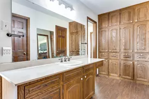 413 N Trail St, Crowley, TX 76036 - Photo 19