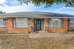 413 N Trail St, Crowley, TX 76036 - Photo 3