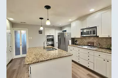 14148 Tanglewood Drive, Farmers Branch, TX 75234 - Photo 9