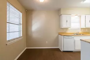 12104 Bishop Dr, Balch Springs, TX 75180 - Photo 5