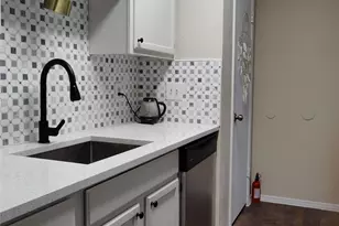 18333 Roehampton Dr, Dallas, TX 75252 - Photo 3