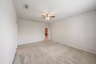 321 Mariscal Pl, Fort Worth, TX 76131 - Photo 33