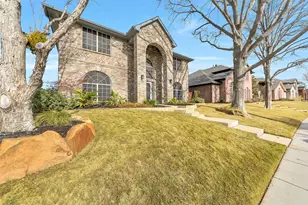 861 Summit Pointe, Lewisville, TX 75077 - Photo 5