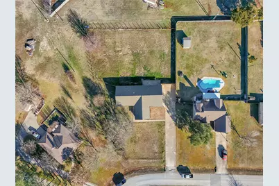 137 S Meadowbrook Drive, Pottsboro, TX 75076 - Photo 5