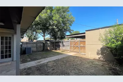 2217 Roman Court, Dalworthington Gardens, TX 76013 - Photo 21