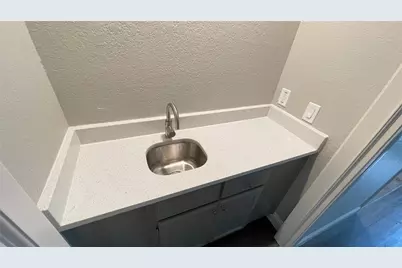 2217 Roman Court, Dalworthington Gardens, TX 76013 - Photo 5