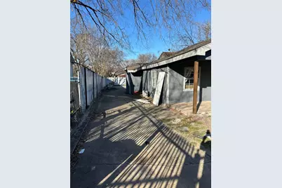 1117 E Harvey Avenue, Fort Worth, TX 76104 - Photo 13