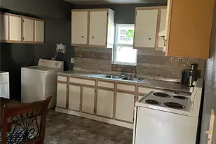 1117 E Harvey Ave, Fort Worth, TX 76104 - Photo 5