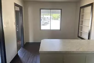 910 Circle Dr, Bowie, TX 76230 - Photo 9