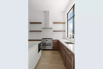 610 N Oak Cliff Boulevard #304, Dallas, TX 75208 - Photo 15