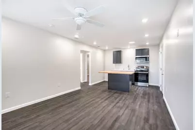 915 Grigsby Avenue #201, Dallas, TX 75204 - Photo 3