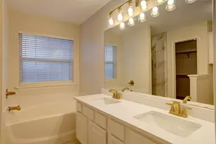 6018 Flat Wood Ln, Arlington, TX 76018 - Photo 13