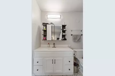 1113 Edwards Court S, Irving, TX 75062 - Photo 9